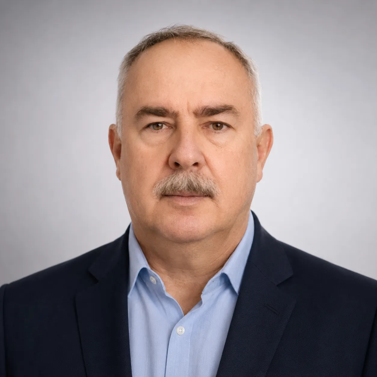 Pawel Kmiec, founder of Miravex